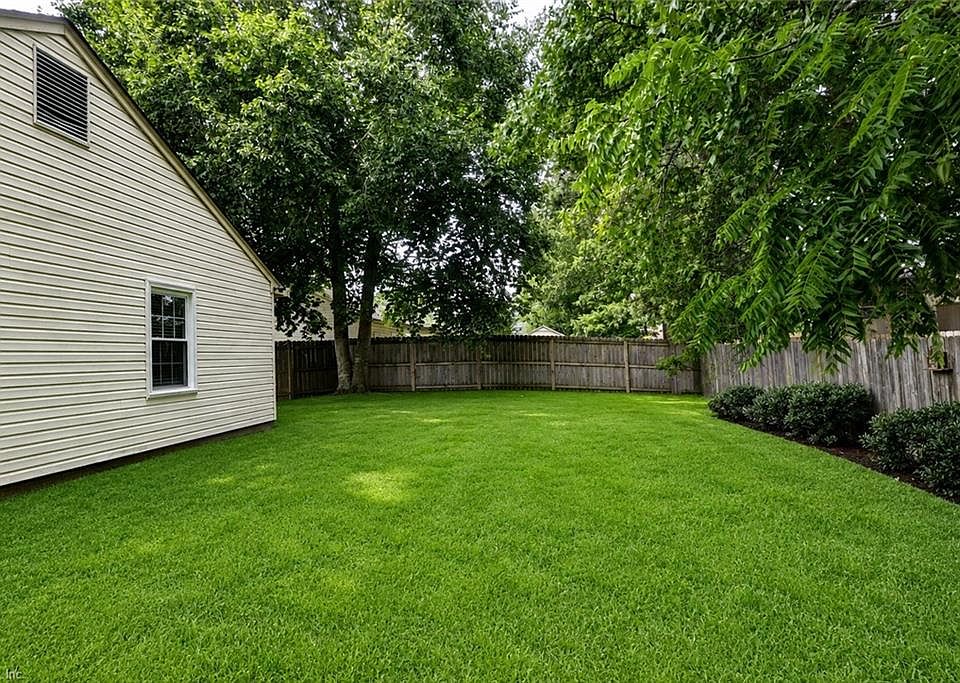 2nd image of 733 Gunby Rd