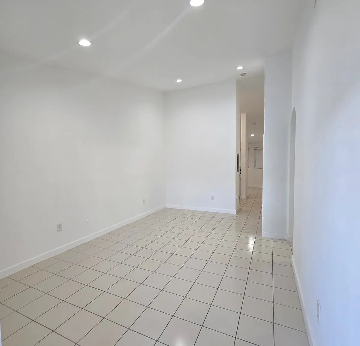 2 bed, 930 sqft, $1,750 — Photo 4