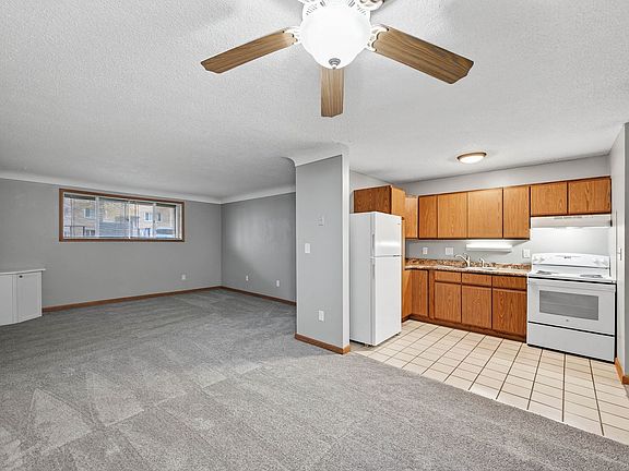 3rd image of 1510 Elrose Ct #2-S