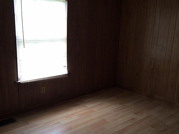 4th image of 366 Private Road 1610
