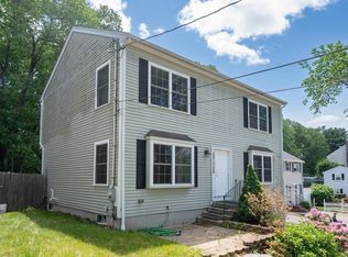 146 Lakeside Ave, Wrentham, MA 02093