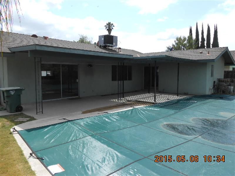 2nd image of 801 Elsey St