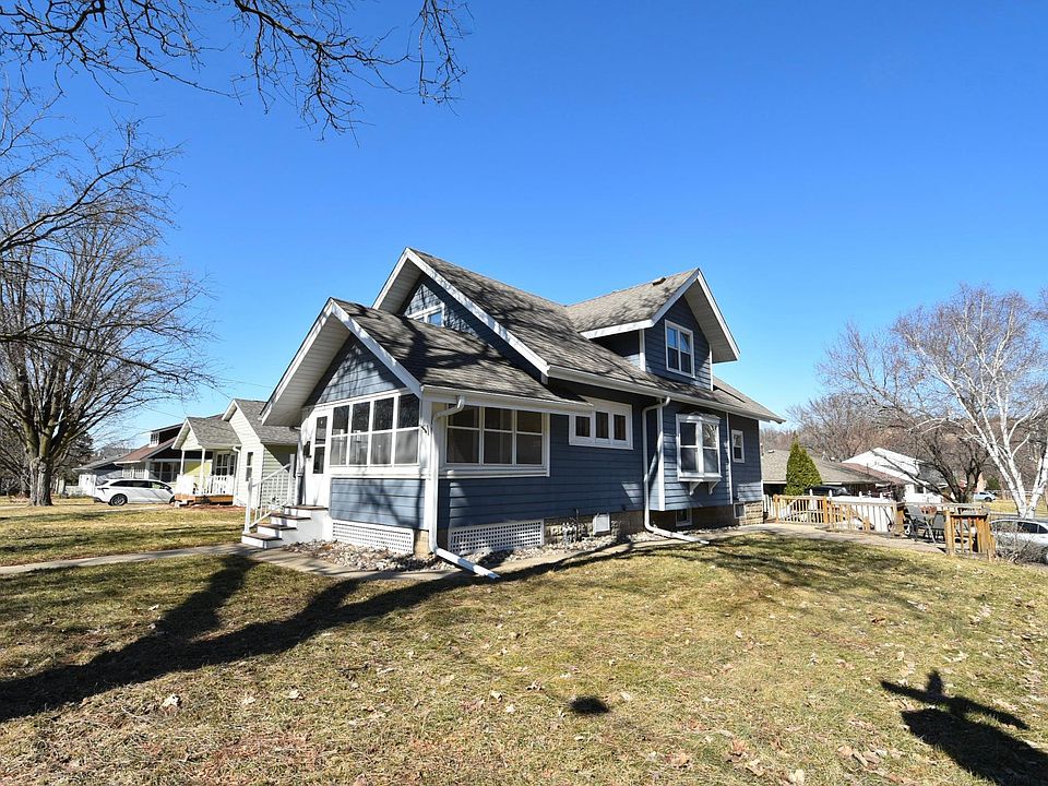 1st image of 1529 East Ave