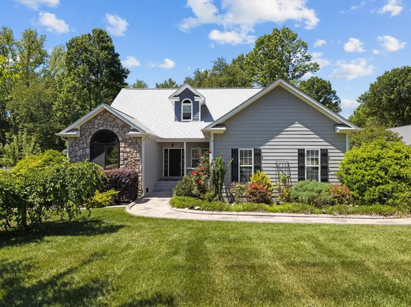 134 Wiltshire Dr, Clayton, NC 27527