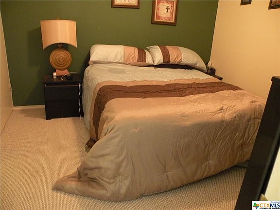 4th image of 943 Parkview Dr APT C5