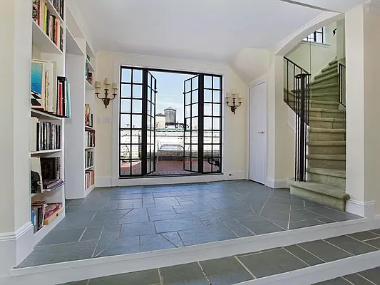 Sold by Sotheby's International Realty | media 9