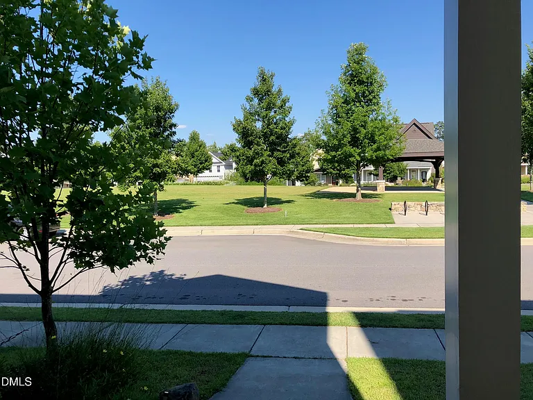 19 Pokeberry Bend Dr — Photo 5
