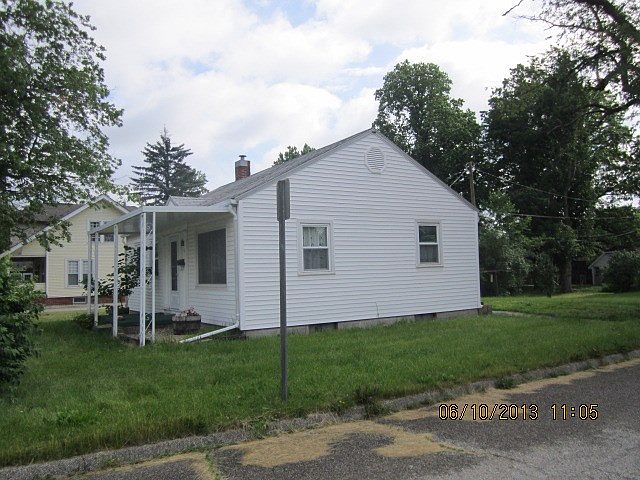 2nd image of 410 Meadow Ave