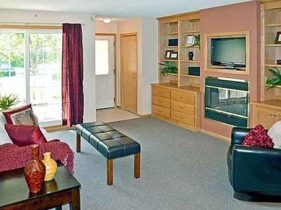3rd image of 4045 Crystal Cir