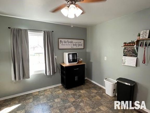 5th image of 1465 Meadow Dr