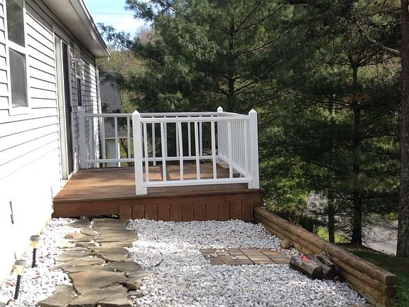 3rd image of 101 Copper Ct #House