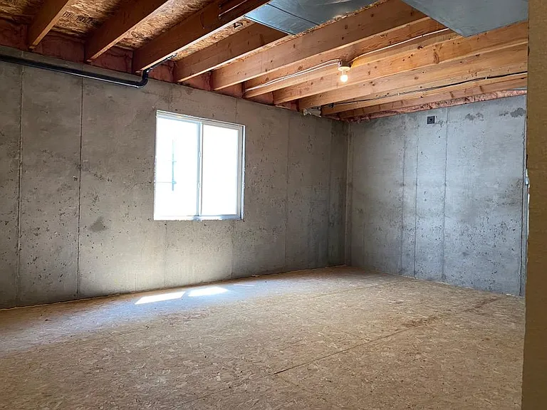 13945 Garfield Dr — Photo 20