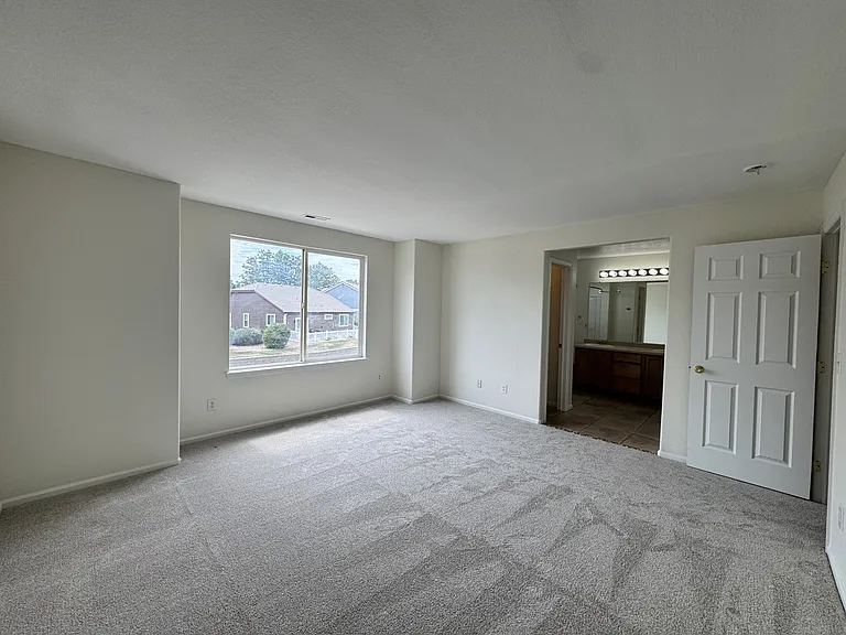 2444 E 127th Pl — Photo 13