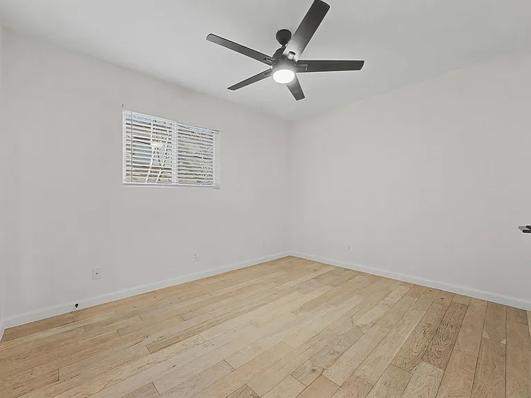 3806 Southridge Dr #4 — Photo 15