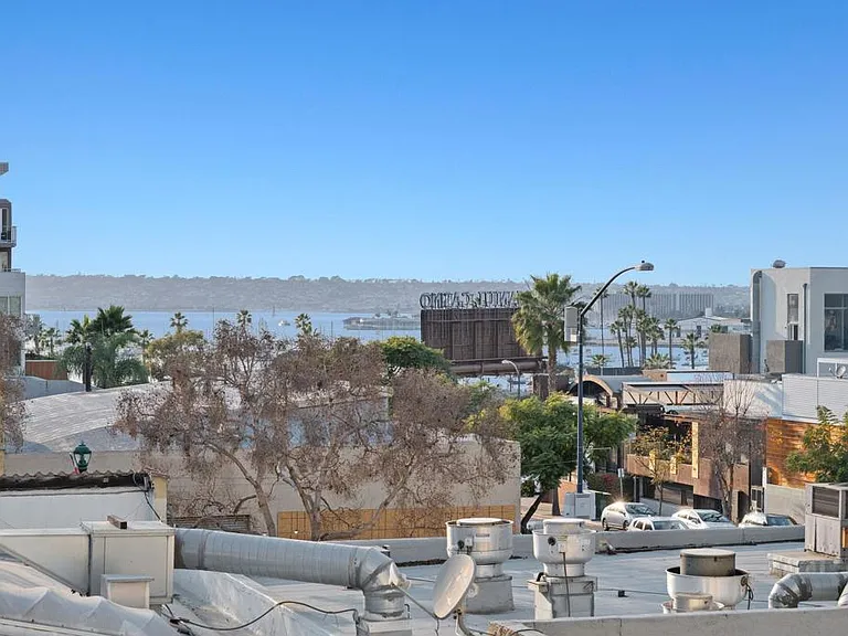 1970 Columbia St #203 — Photo 7