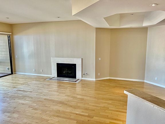 5th image of 750 S Bundy Dr APT 207
