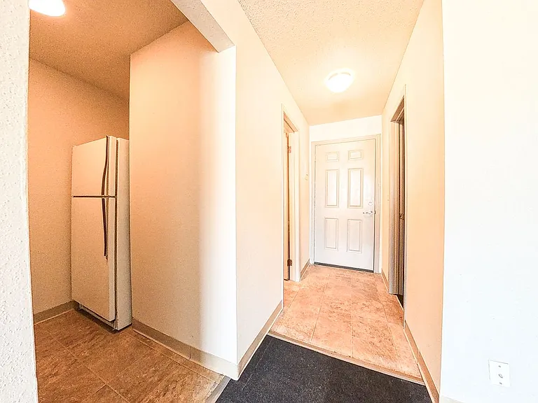 1441 Capitol Ave — Photo 1