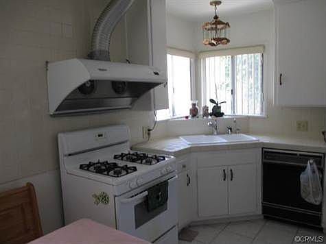 4th image of 3124 W 178th St