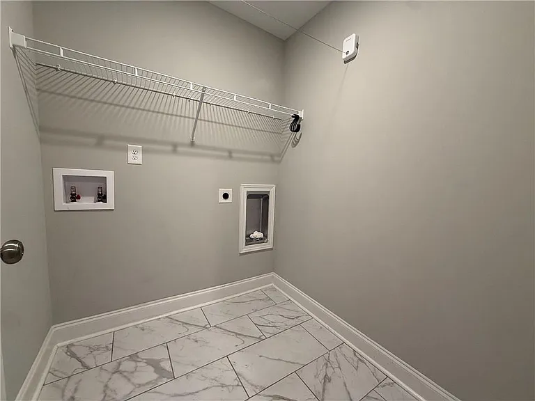 231 Creek Ridge Dr — Photo 16