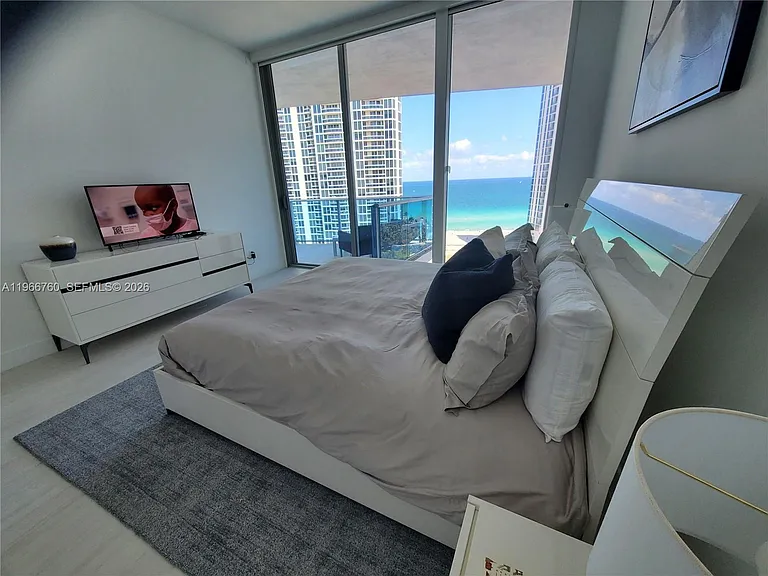 17550 Collins Ave #1403 — Photo 16