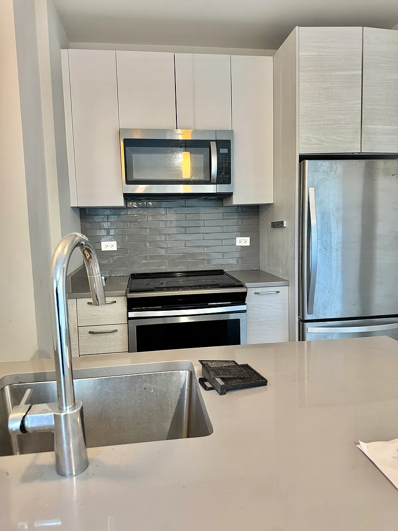 1 bed, $2,350 — Photo 2