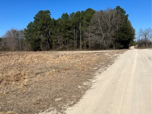 Woodys Farm Rd, Lumberton, NC 28360