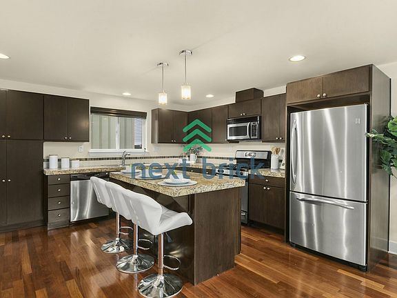 5th image of 2646 NW 58th St #A