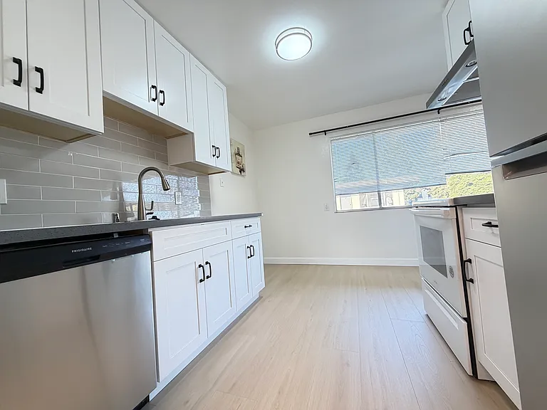 655 Moorpark Way #1B — Photo 9