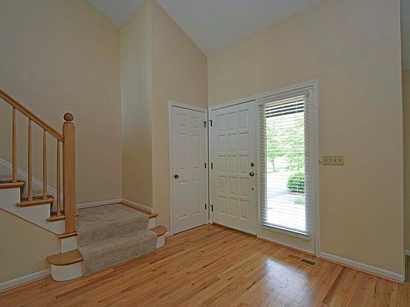 3rd image of 3772 Sherbrooke Dr