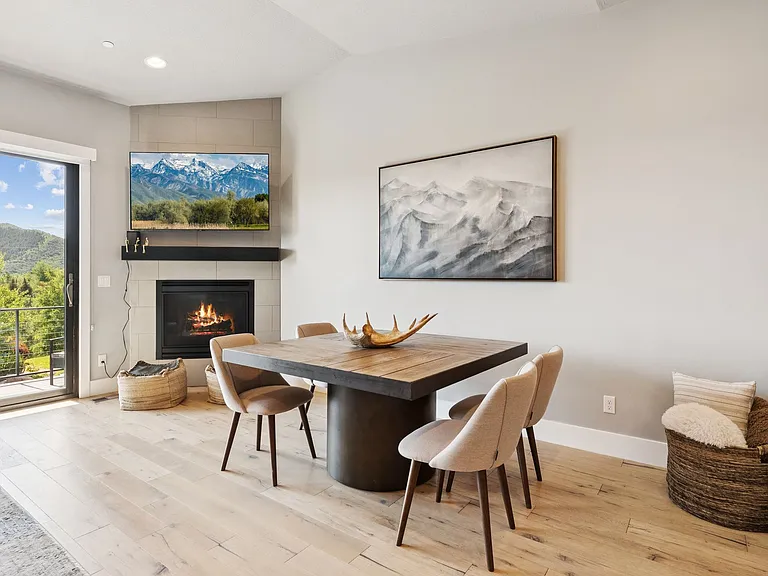 4313 Holly Frost Ct — Photo 16