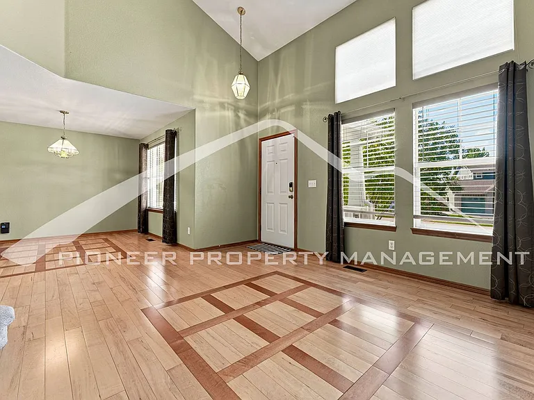 18834 E Prentice Dr — Photo 3