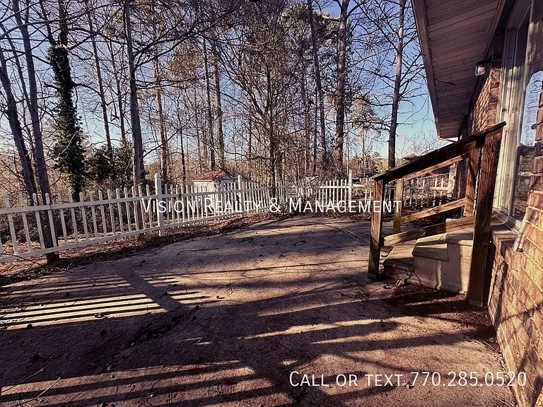 95 Castlegate Cir — Photo 22