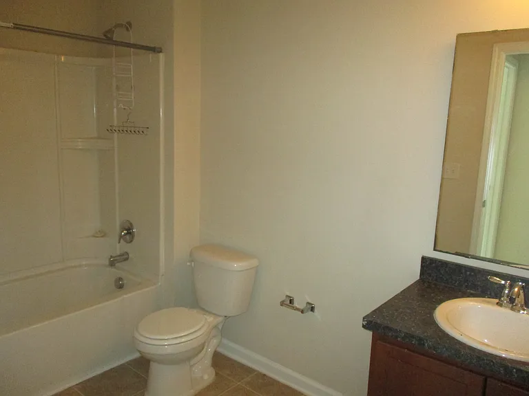 812 Hayes Point Cir — Photo 18