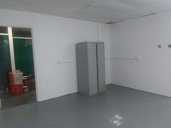 4th image of 1354 Hicks Blvd