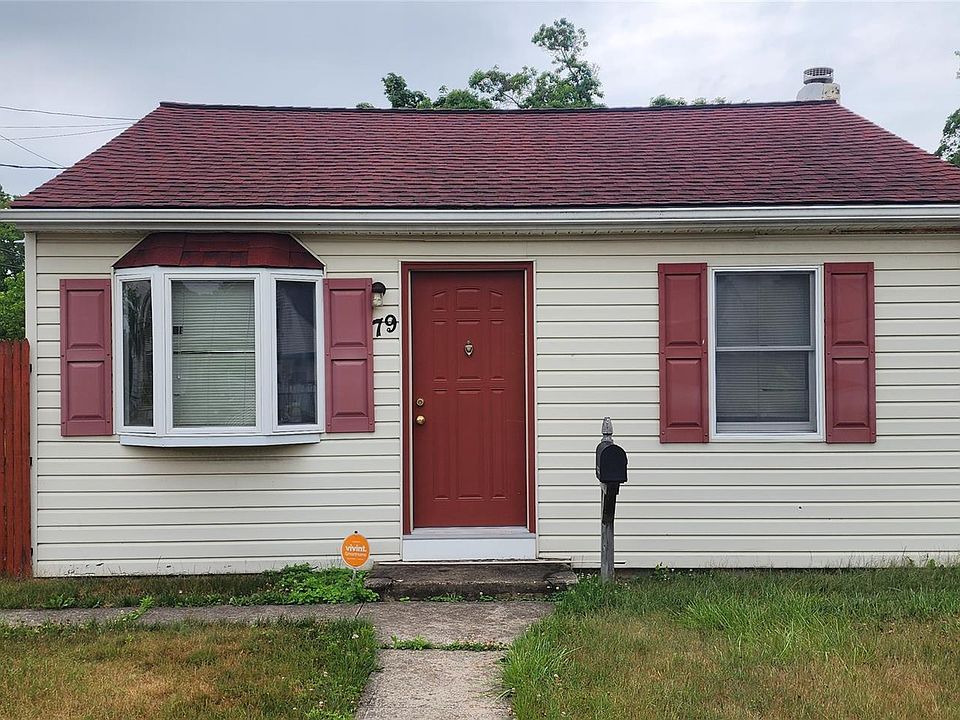 1st image of 79 Commack Road