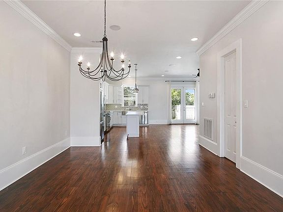 3rd image of 2628 Cadiz St
