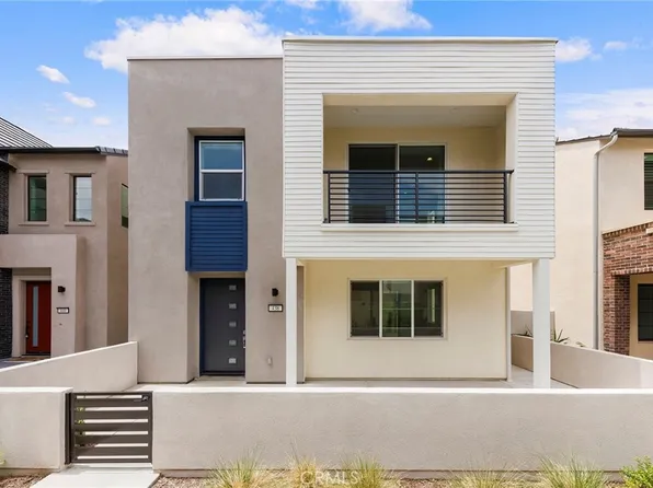 438 Chorus, Irvine, CA 92618