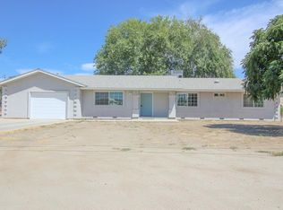 462 W Mulberry Ave, Porterville, CA 93257