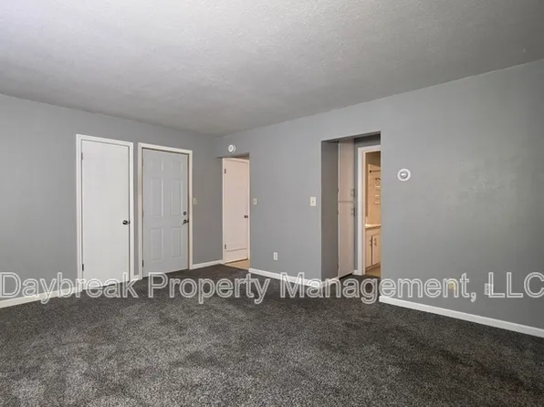 811 7th Ave N #3, Fargo, ND 58102