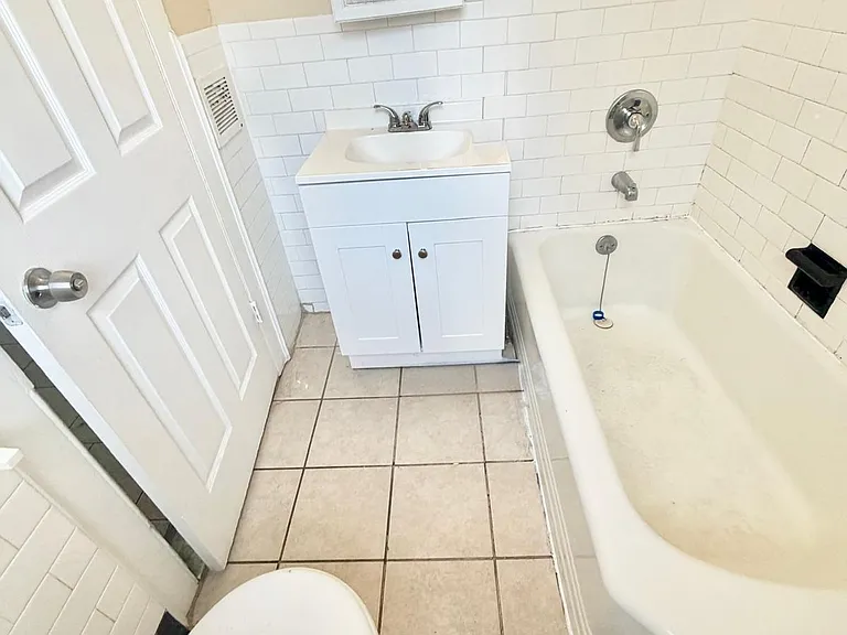 81 Sherman Ave #1 — Photo 3