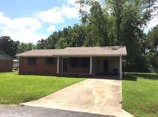 705 W Fisher St, Beebe, AR 72012