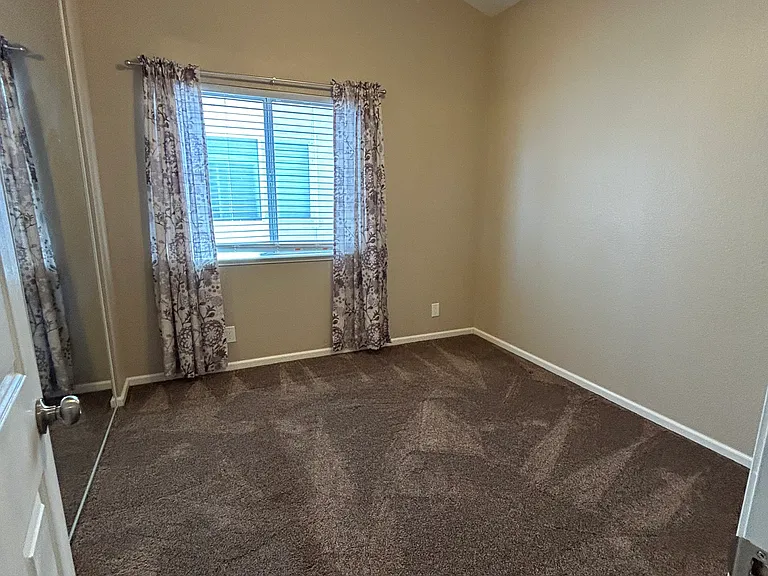 4416 Folsom Dr — Photo 21