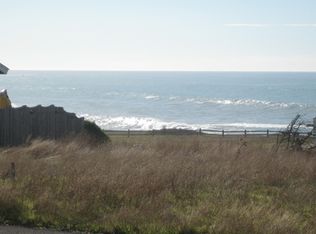 42 Neptune Rd, Whitethorn, CA 95589