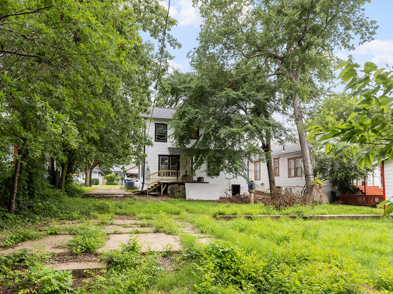 3 bed, 1864 sqft, $1,725 — Photo 3