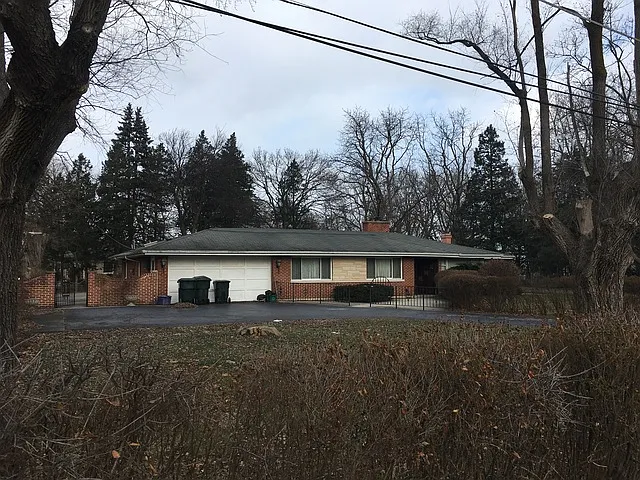 830 Becker Rd photo 1