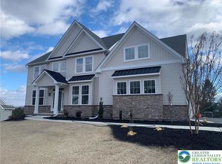 8868 Yorkshire Cir, Fogelsville, PA 18051