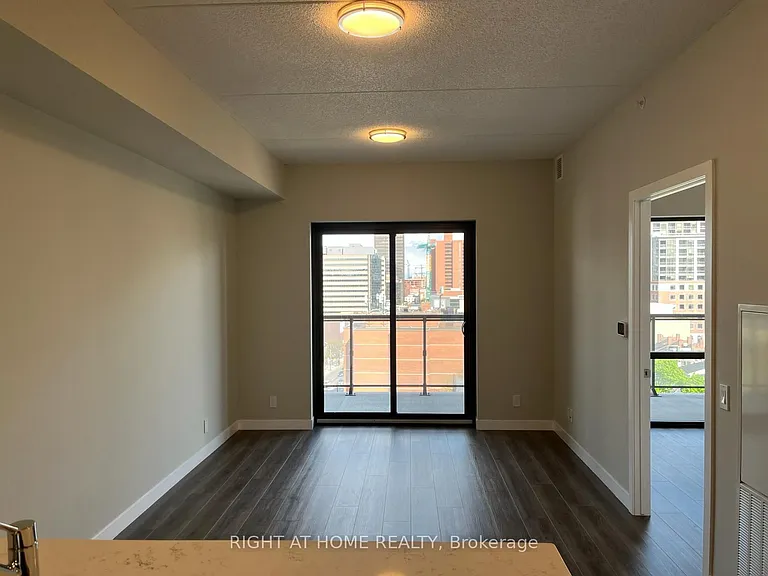 15 Queen St S #1713 — Photo 19