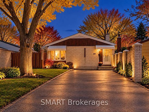 4th image of 134 Pepperwood Cres