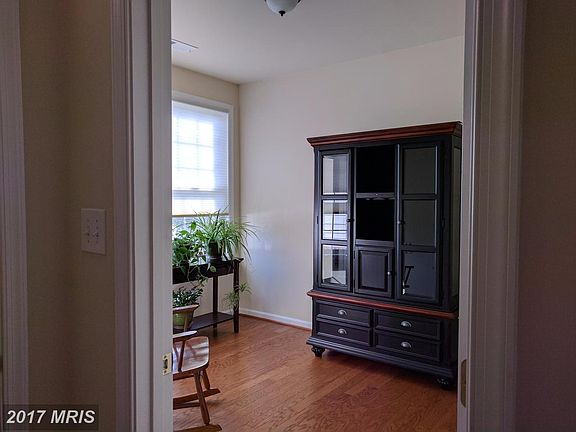 2nd image of 44425 Blueridge Meadows Dr
