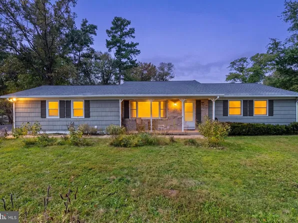 5802 Bellanca Dr, Elkridge, MD 21075